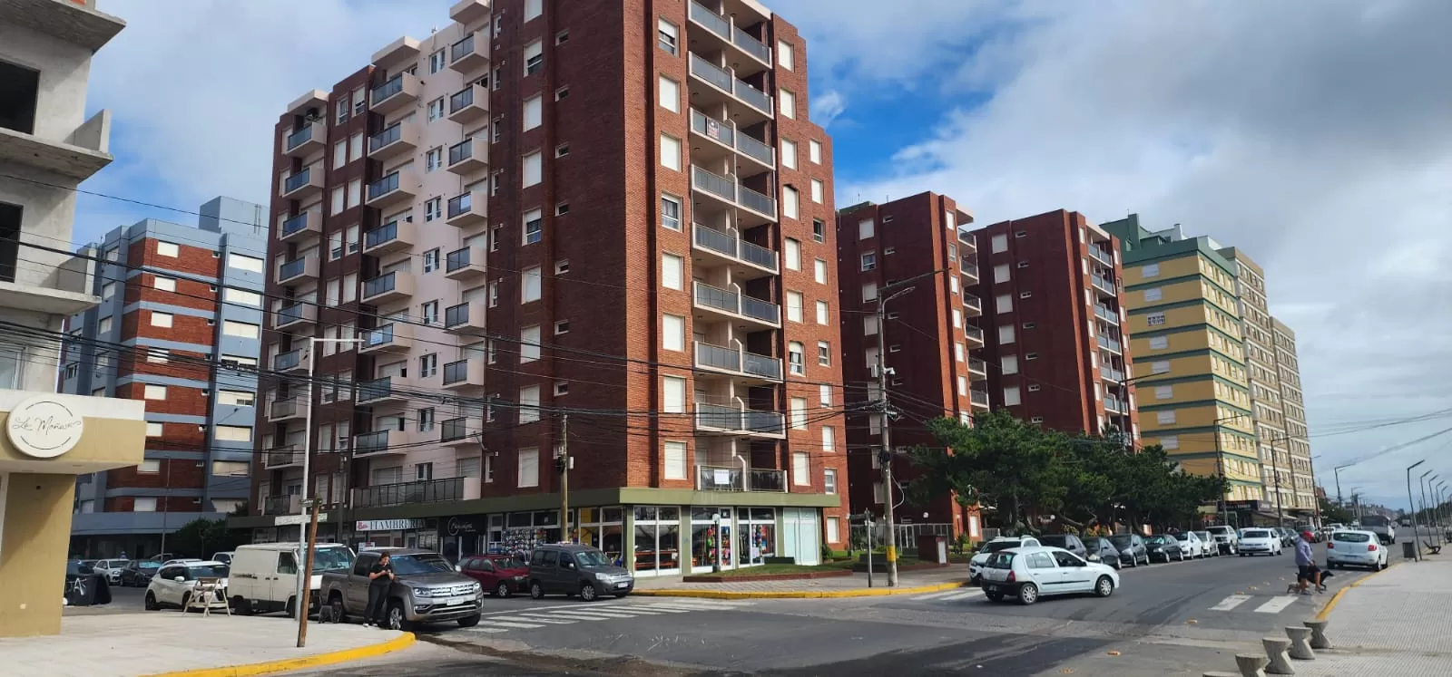Departamento en Mar de Ajó - Mar de ajo 2 amb. Con cochera cubierta, y frente al mar (ID 671925)